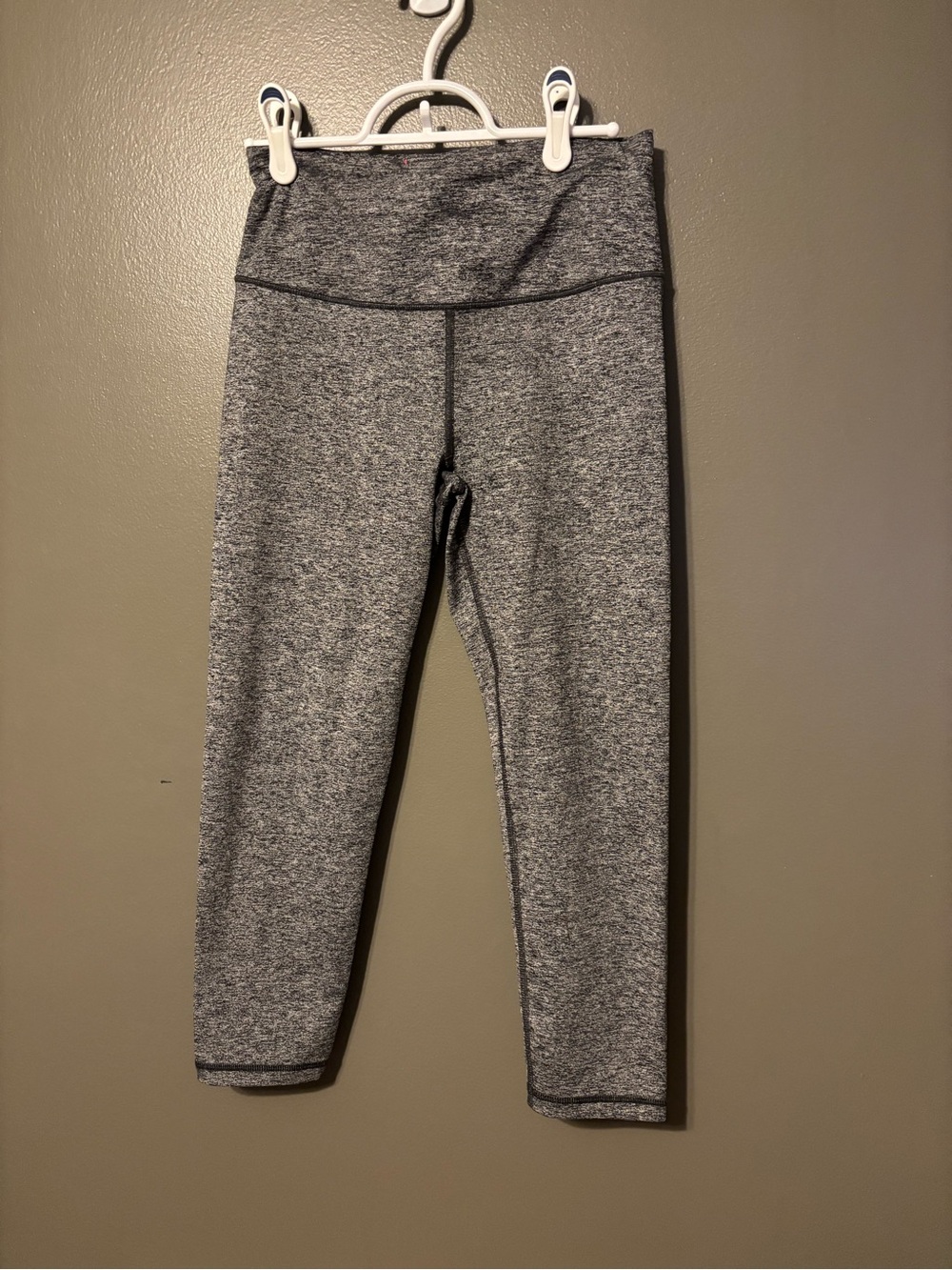 Women’s VS Sport High-Waist Heather Gray Active Cropped Leggings